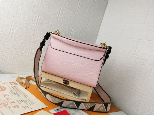 ルイヴィトンバッグ側面デザイン